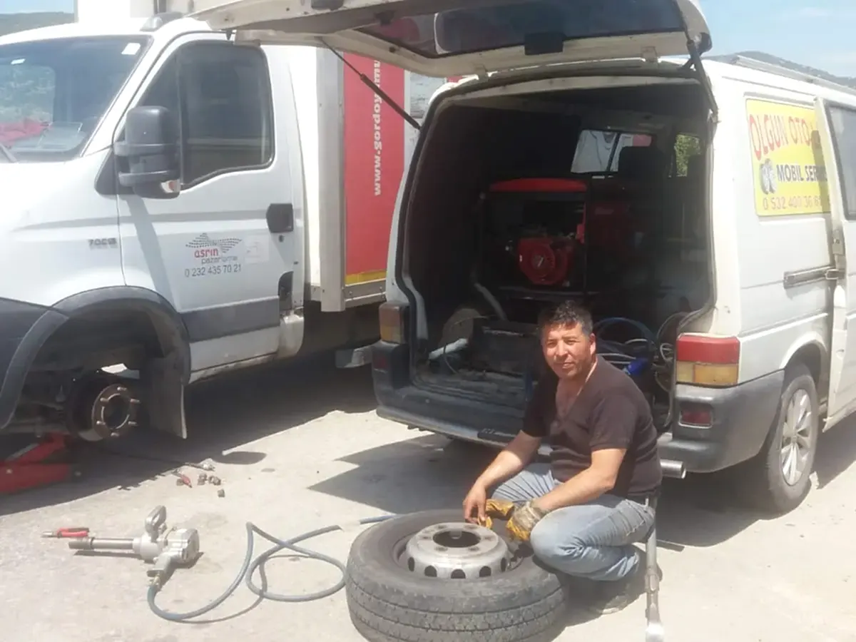 Kuşadası Oto Lastikçi